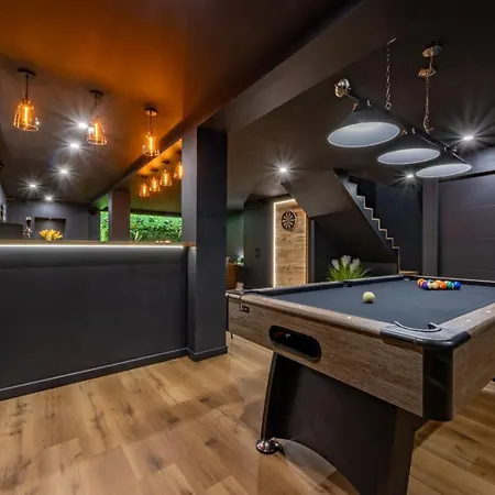 빌라 Villa 15 Personnes - Piscine - Jacuzzi - Clim - Bar - Billard - Cinema - Vue Panoramique