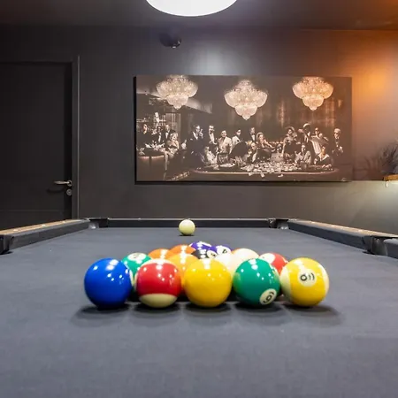15 Personnes - Piscine - Jacuzzi - Clim - Bar - Billard - Cinema - Vue Panoramique Vila *