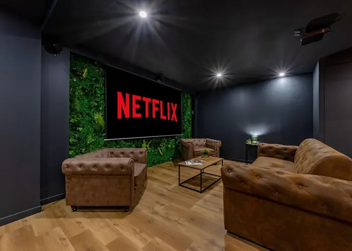 Villa 15 Personnes - Piscine - Jacuzzi - Clim - Bar - Billard - Cinema - Vue Panoramique *