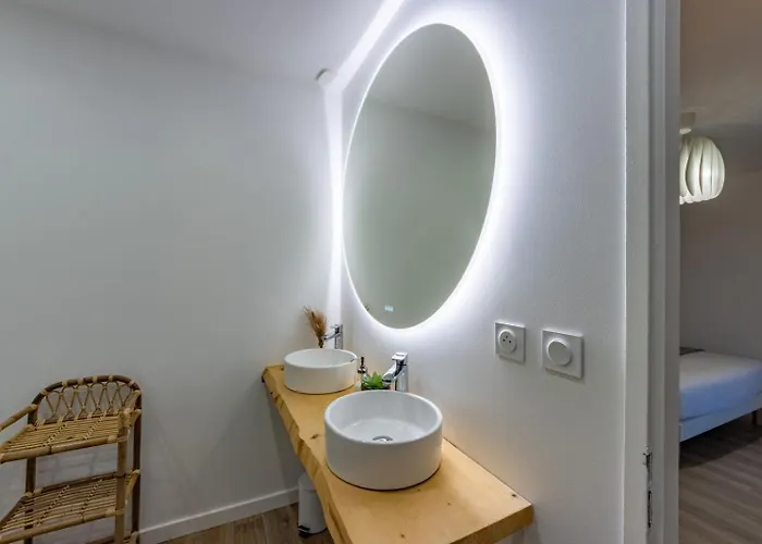 15 Personnes - Piscine - Jacuzzi - Clim - Bar - Billard - Cinema - Vue Panoramique Villa Esperce