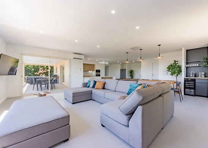 15 Personnes - Piscine - Jacuzzi - Clim - Bar - Billard - Cinema - Vue Panoramique Villa