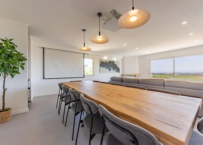 15 Personnes - Piscine - Jacuzzi - Clim - Bar - Billard - Cinema - Vue Panoramique Villa