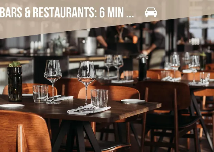 15 Personnes - Piscine - Jacuzzi - Clim - Bar - Billard - Cinema - Vue Panoramique *