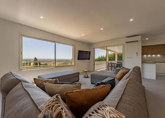 Villa 15 Personnes - Piscine - Jacuzzi - Clim - Bar - Billard - Cinema - Vue Panoramique Esperce