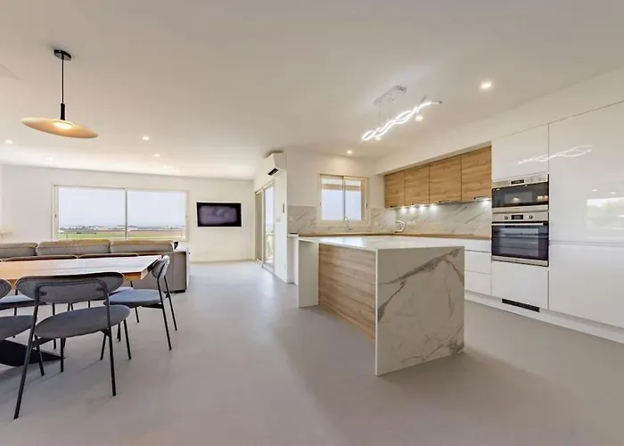 15 Personnes - Piscine - Jacuzzi - Clim - Bar - Billard - Cinema - Vue Panoramique Villa Esperce